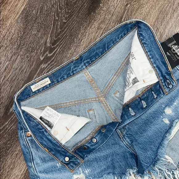 Levi's Light Blue Distressed Denim Jean Shorts - Picture 11 of 12